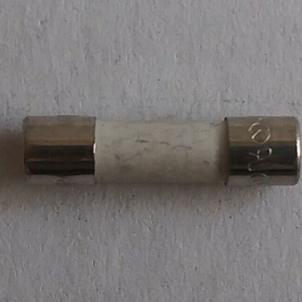 B280 BEST SOLUTIONS - FUSIBILE X MICROONDE 8A 250V 20MM 5 MM CON CERAMICA RITARDANTE N.8